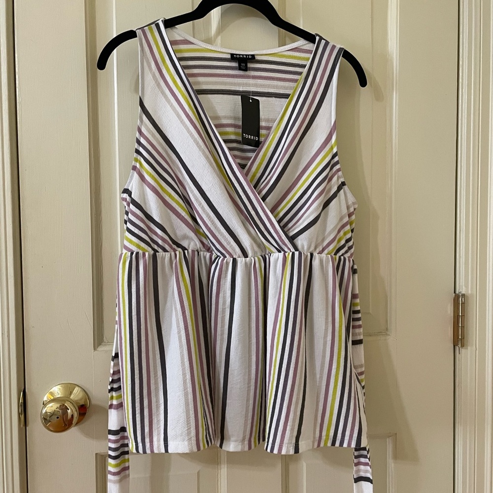 Torrid Sleeveless Top with Tie Waist Size 00 New With Tags